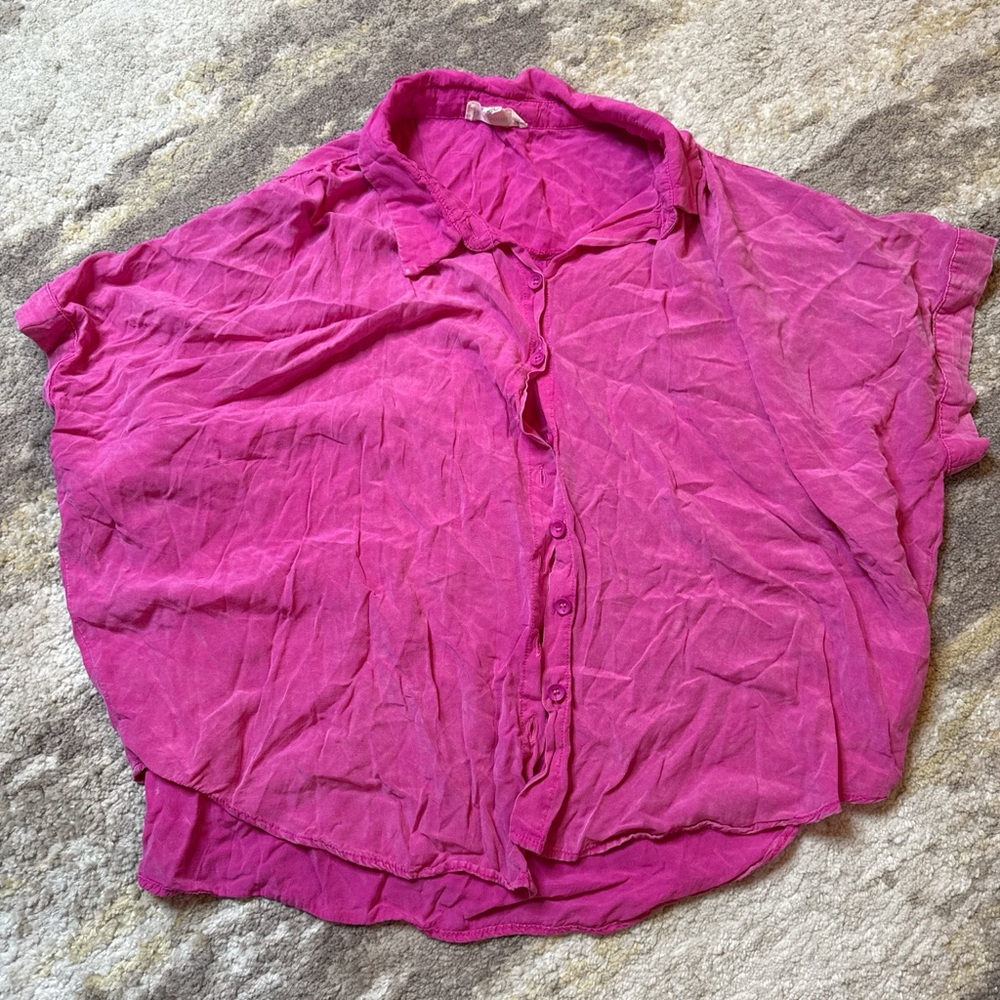 Eesome Fuchsia Button-Down Shirt